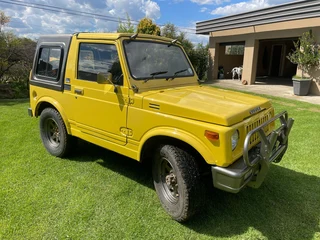 Suzuki SJ410 Jeep
