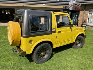 Suzuki SJ410 Jeep