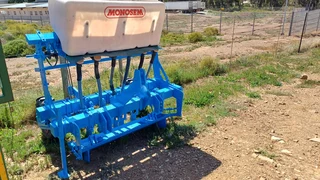 Monosem Fertiliser Spreader Kunsmis Strooier