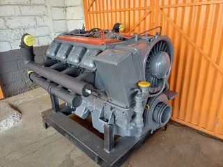 Deutz F8L914 V8 Engine