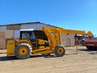 New Holland 9 Ton Mobilift Carry Crane