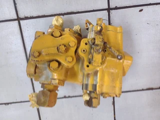 Sauer Sundstrand 90R075 Hydraulic Variable Axial Piston Pump