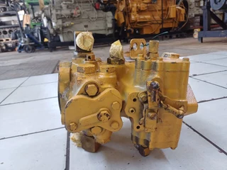 Sauer Sundstrand 90R075 Hydraulic Variable Axial Piston Pump