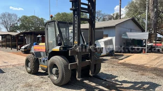 Manitou Rough Terrain Forklift 5 Ton