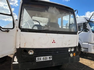 Mitsubishi Truck Cab