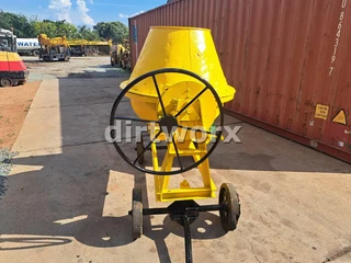 Concrete Mixer Petrol 180kg 280L