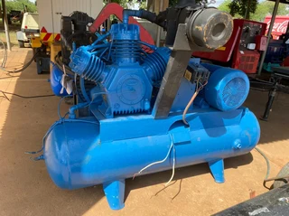 300L WAYNE AIR COMPRESSOR