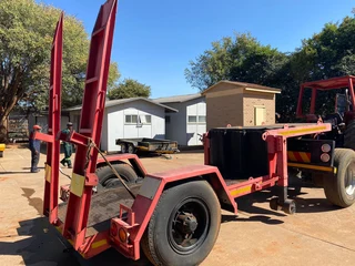 Forklift Bobcat Lowbed Trailer 8 Ton