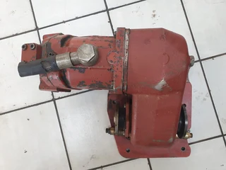 Brueninghaus Hydromatik A6VM107 Hydraulic Motor And Gearbox