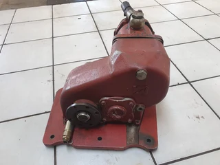 Brueninghaus Hydromatik A6VM107 Hydraulic Motor And Gearbox