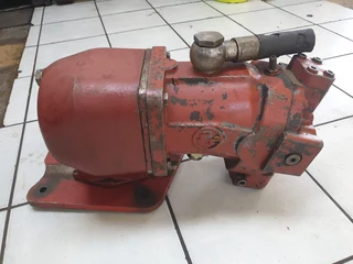 Brueninghaus Hydromatik A6VM107 Hydraulic Motor And Gearbox