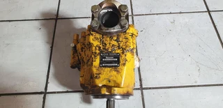 John Deere Rexroth AT227702 Axial Piston Pump