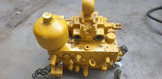 B25C Hydraulic Directional Control Valve Bank