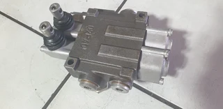 Badestnost Hydraulic Directional Control Valve Bank