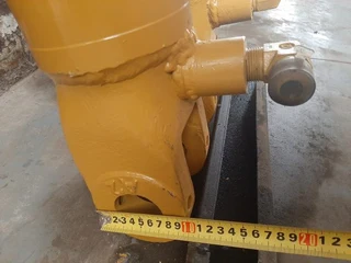 Dezzi 2300 Steering Cylinder