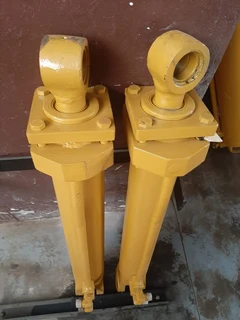 Dezzi 2300 Steering Cylinder