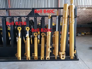 Bell B25B Hydraulic Cylinders