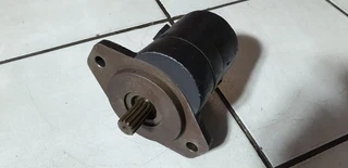 Sauer Danfoss 80004494 Hydraulic Gear Pump