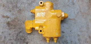B17B Hydraulic Directional Control Valve Bank