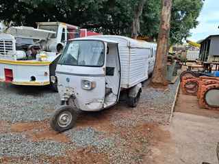Piaggio Ape Xtra Tuk Tuk