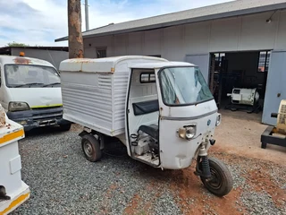 Piaggio Ape Xtra Tuk Tuk
