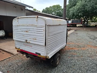 Piaggio Ape Xtra Tuk Tuk