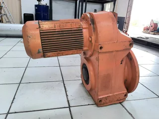 SEW Eurodrive Gear Motor 3kW Ratio 76.39:1