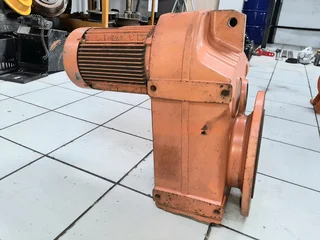 SEW Eurodrive Gear Motor 3kW Ratio 76.39:1