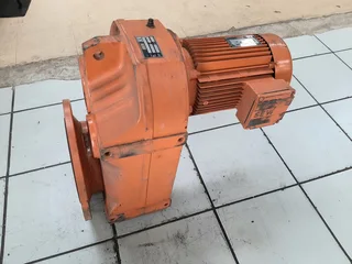SEW Eurodrive Gear Motor 3kW Ratio 76.39:1
