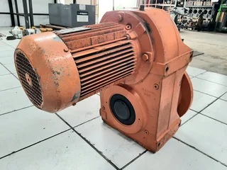 SEW Eurodrive Gear Motor 3kW Ratio 76.39:1