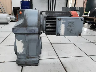SEW Eurodrive Gear Motor FA77/DT100LS4