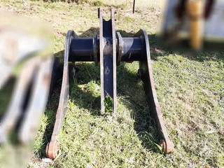 Bell L1706C Plus Loader H-Frame