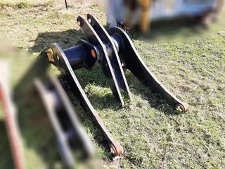 Bell L1706C Plus Loader H-Frame