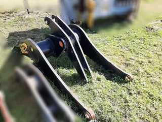 Bell L1706C Plus Loader H-Frame