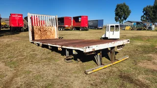 Flat Deck Loading Bin 7,6m