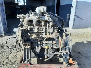 Isuzu 4JG2 Engine