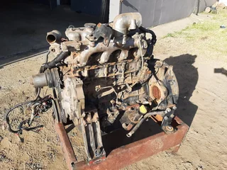 Isuzu 4JG2 Engine