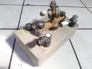 Front End Loader Scale Helper