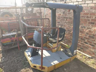 Caterpillar CS533D Smooth Drum Vibrating Roller Cab