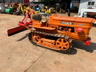 Fiat 355 Crawler Tractor