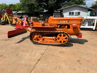 Fiat 355 Crawler Tractor
