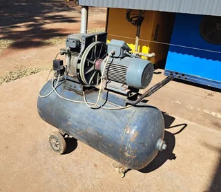 Air Compressor 150L