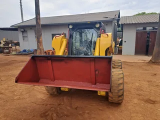 Gehl 7810E Skid Steer Loader