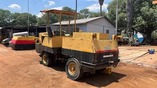 Hyster Pneumatic Roller