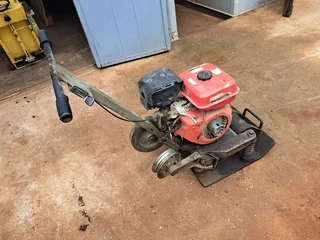 Vibratory Plate Compactor