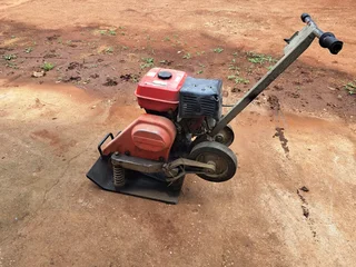 Vibratory Plate Compactor