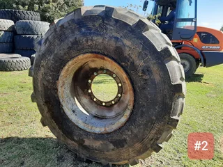 Tyre 445/95R25