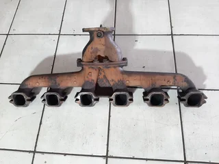 ADE 407 Exhaust Manifold