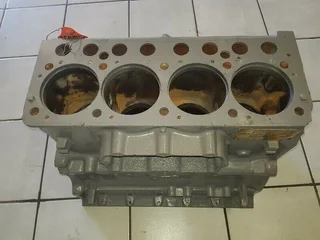 Komatsu 4D1052 3 Engine Block