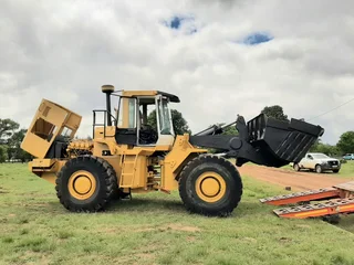 Bell L2208C Front End Loader